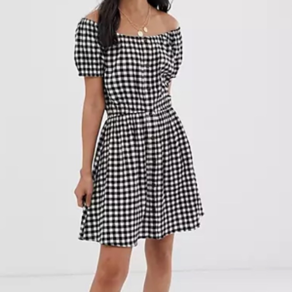 Gingham Off-the-Shoulder dress